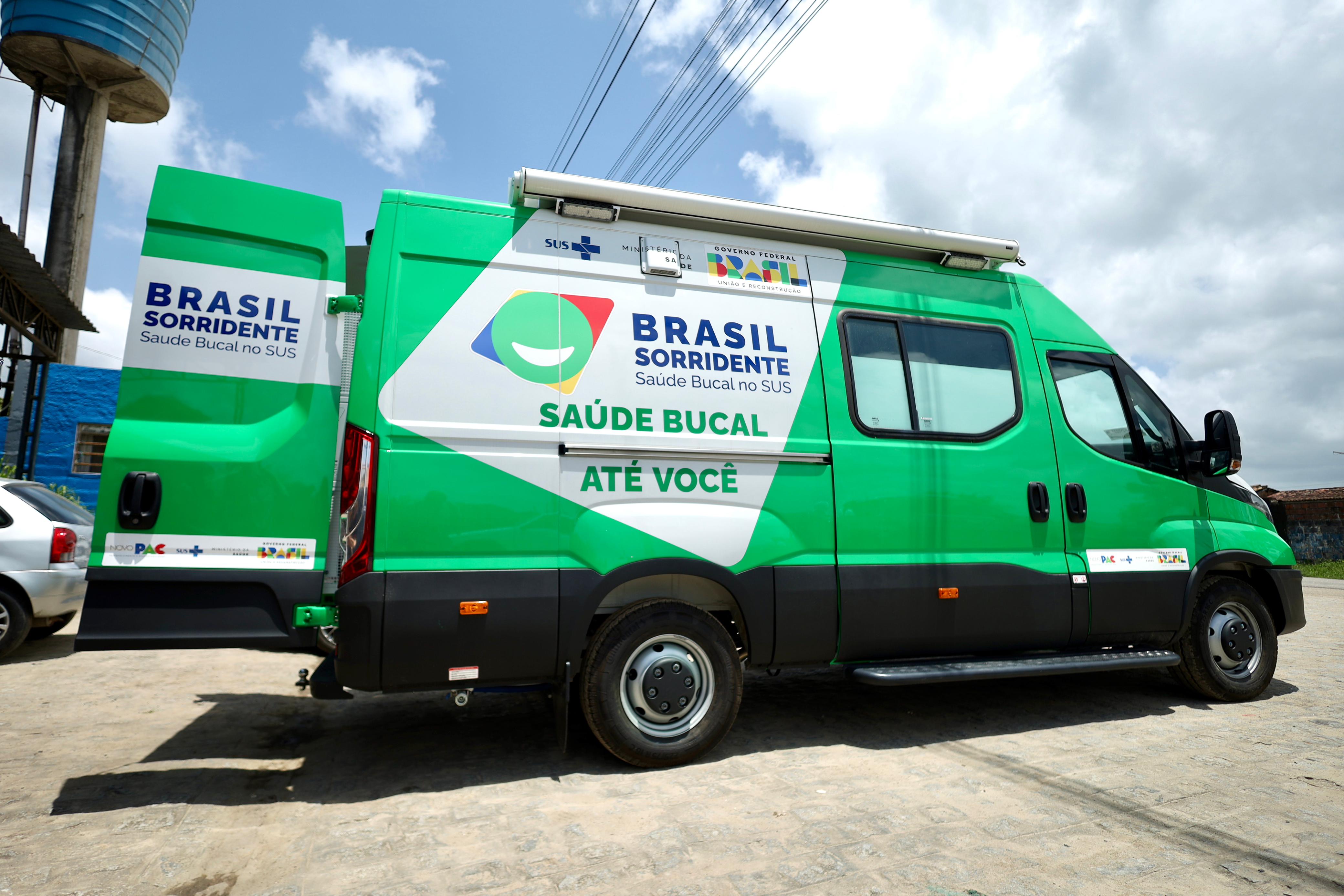 Atalaia recebe Unidade Odontológica Móvel para ampliar o acesso à saúde bucal